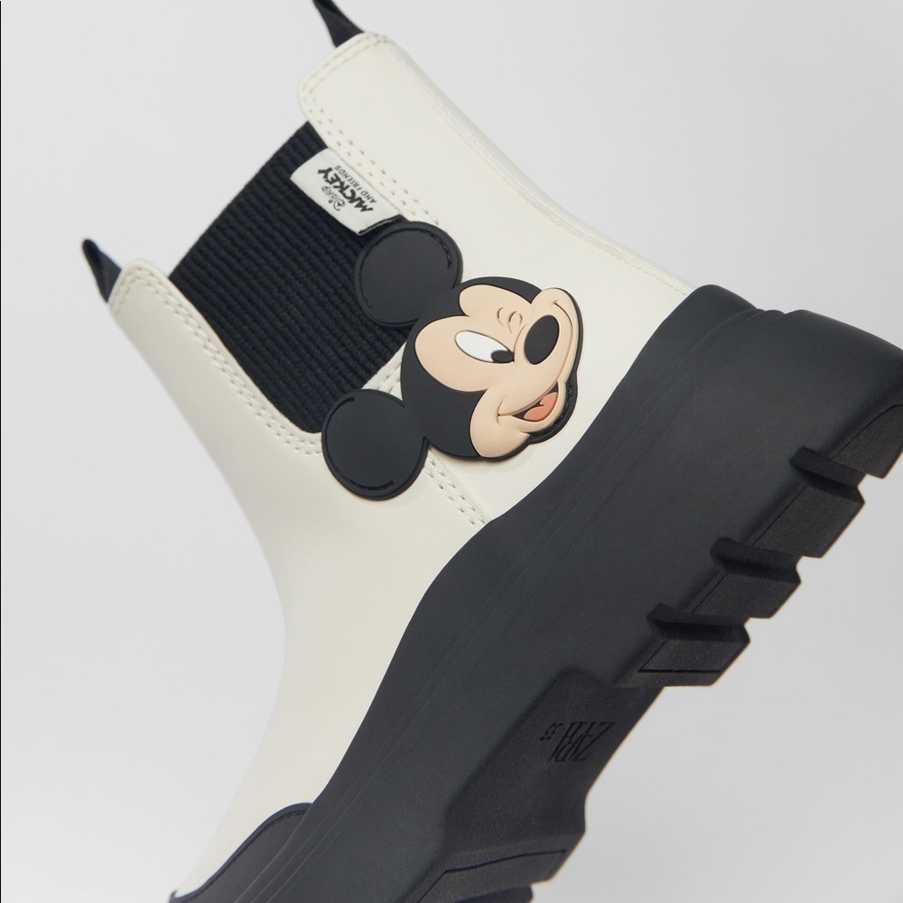 NWT. Zara Kids ©DISNEY MICKEY MOUSE Ankle Boots. Size 4. - Picture 6 of 8